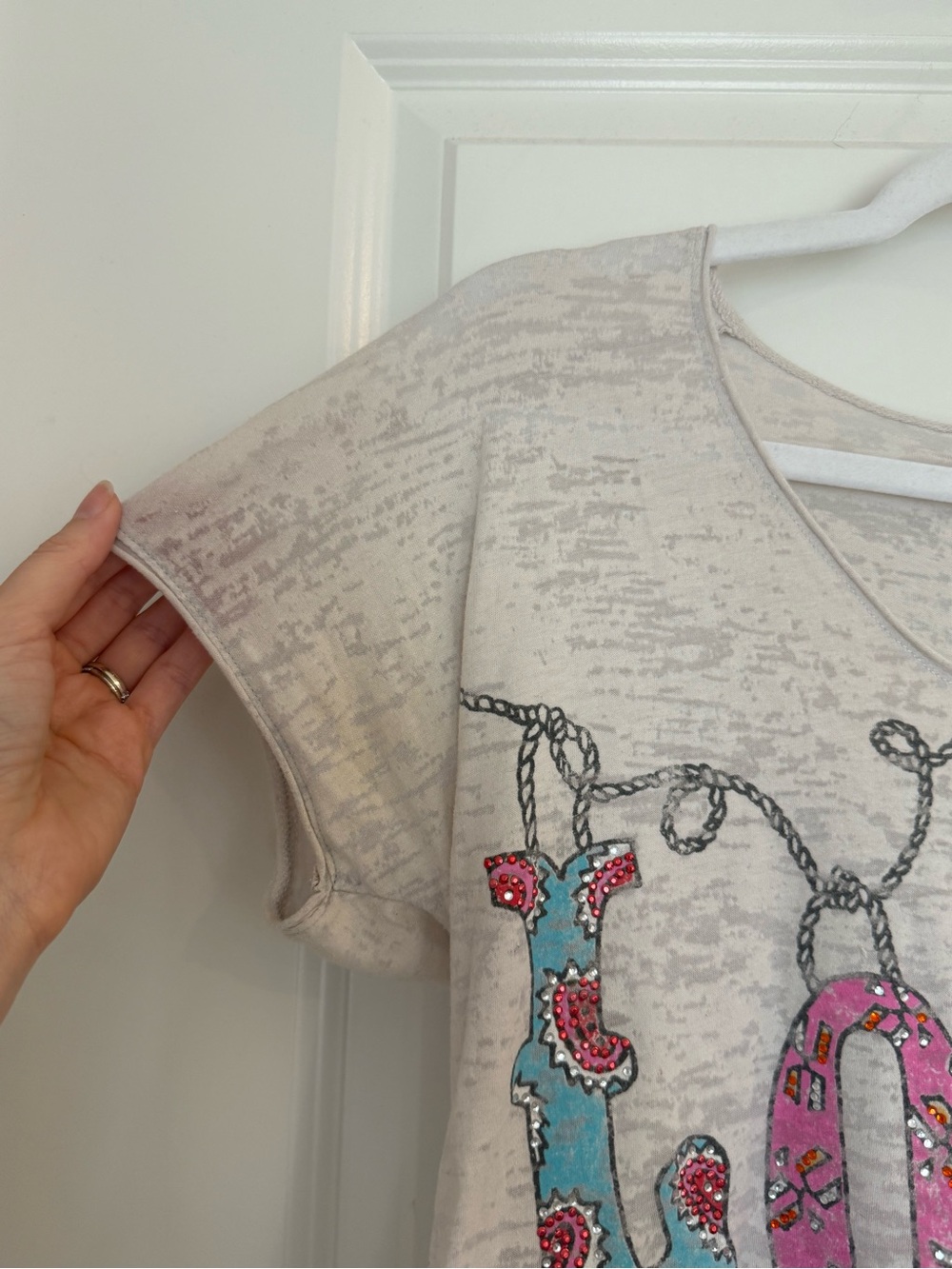 The Classic Western Burnout Sparkle 'LOVE' Graphic Tee - Picture 5 of 7